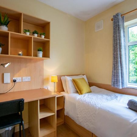 126 - Gort Na Coiribe 4 Bedroom Duplex, By Shortstays Galway Exterior photo