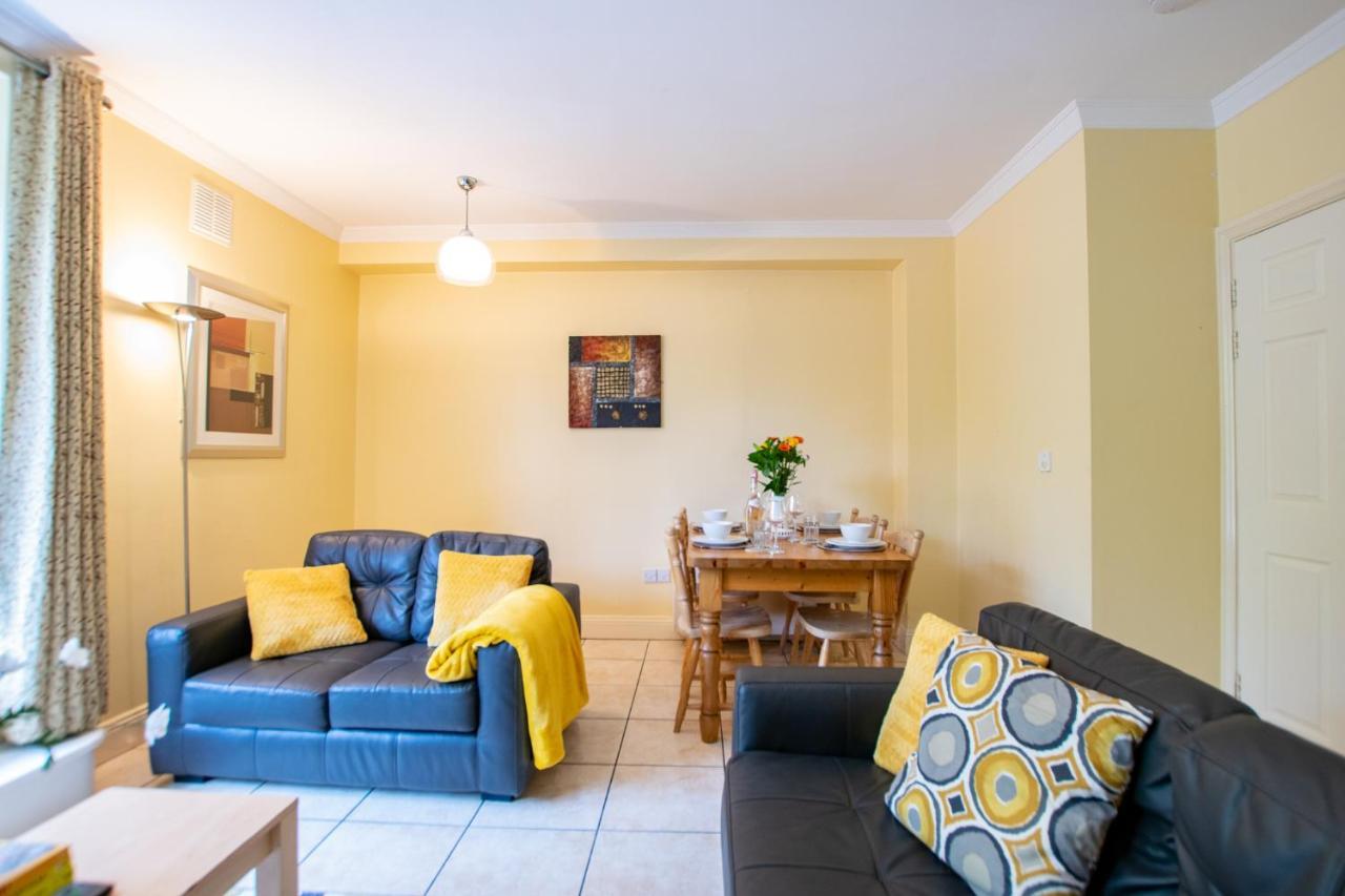 126 - Gort Na Coiribe 4 Bedroom Duplex, By Shortstays Galway Exterior photo