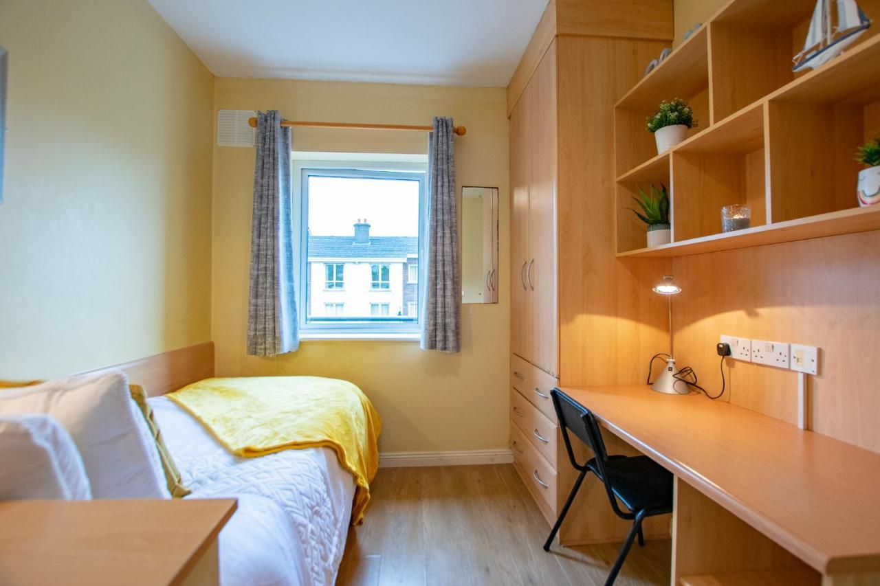 126 - Gort Na Coiribe 4 Bedroom Duplex, By Shortstays Galway Exterior photo