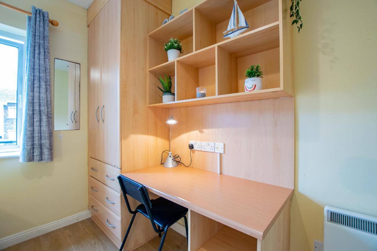 126 - Gort Na Coiribe 4 Bedroom Duplex, By Shortstays Galway Exterior photo